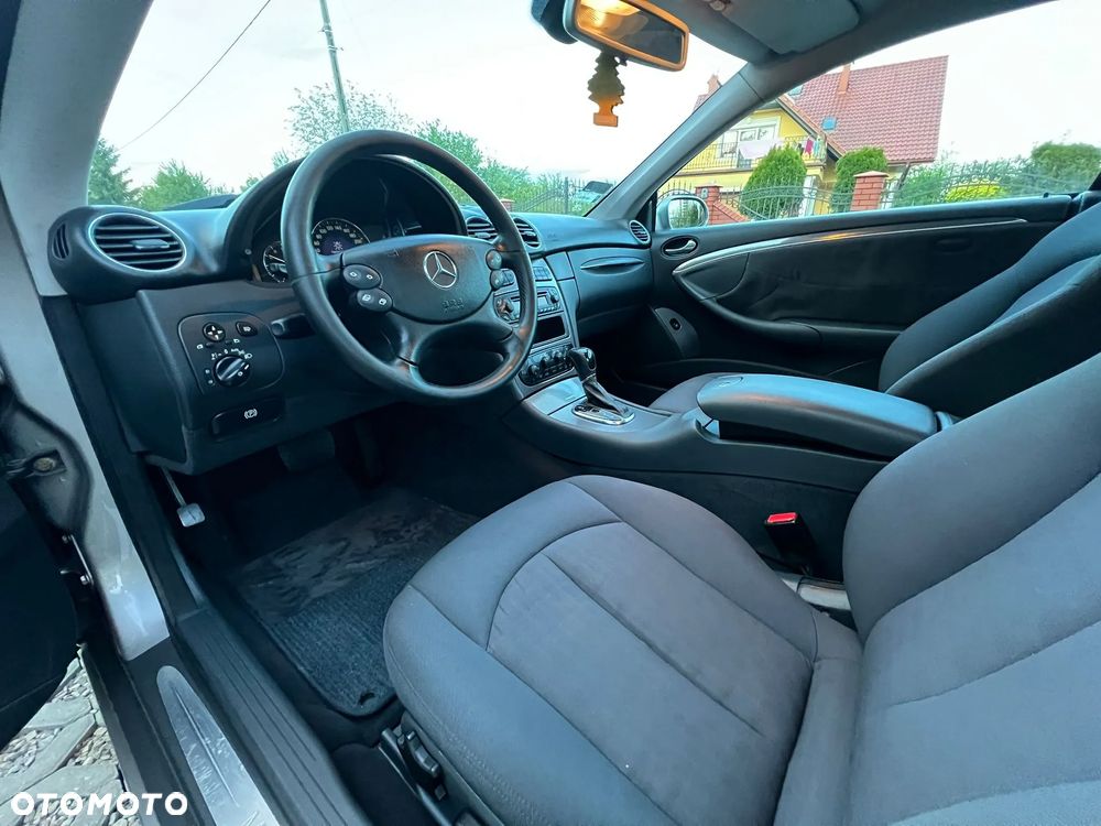 Mercedes-Benz CLK - 15