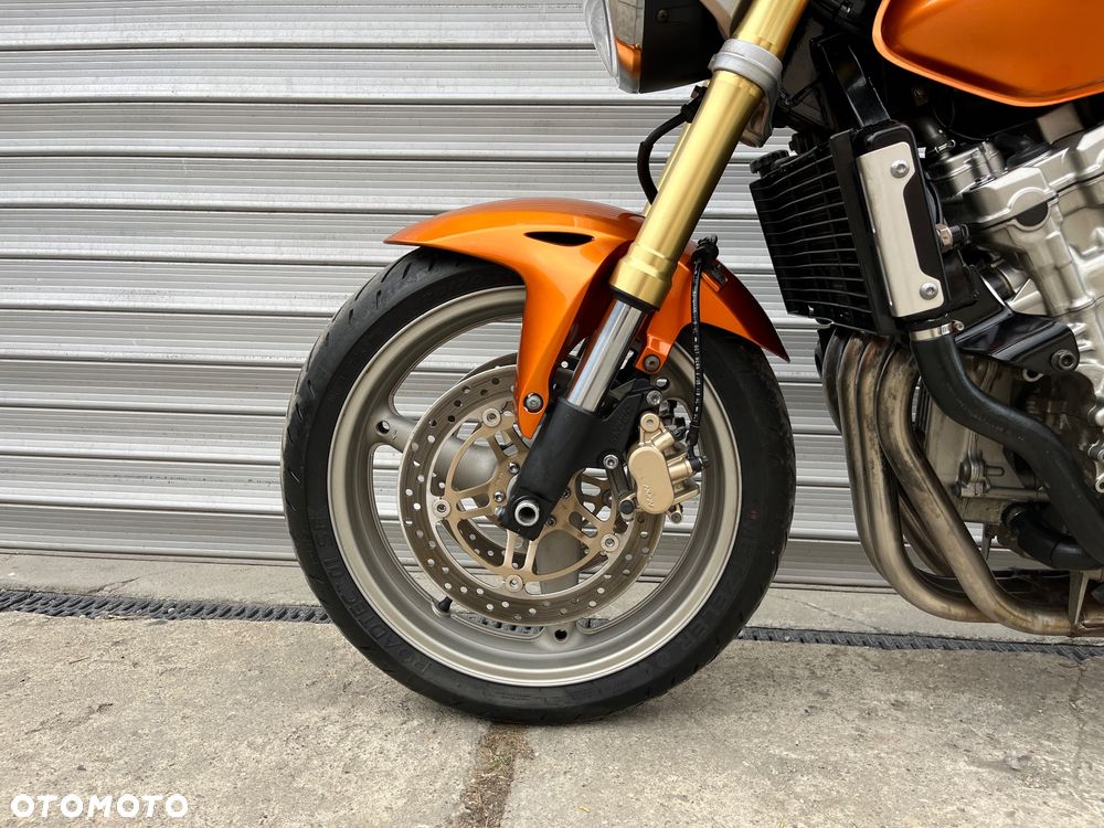 Honda CB - 32