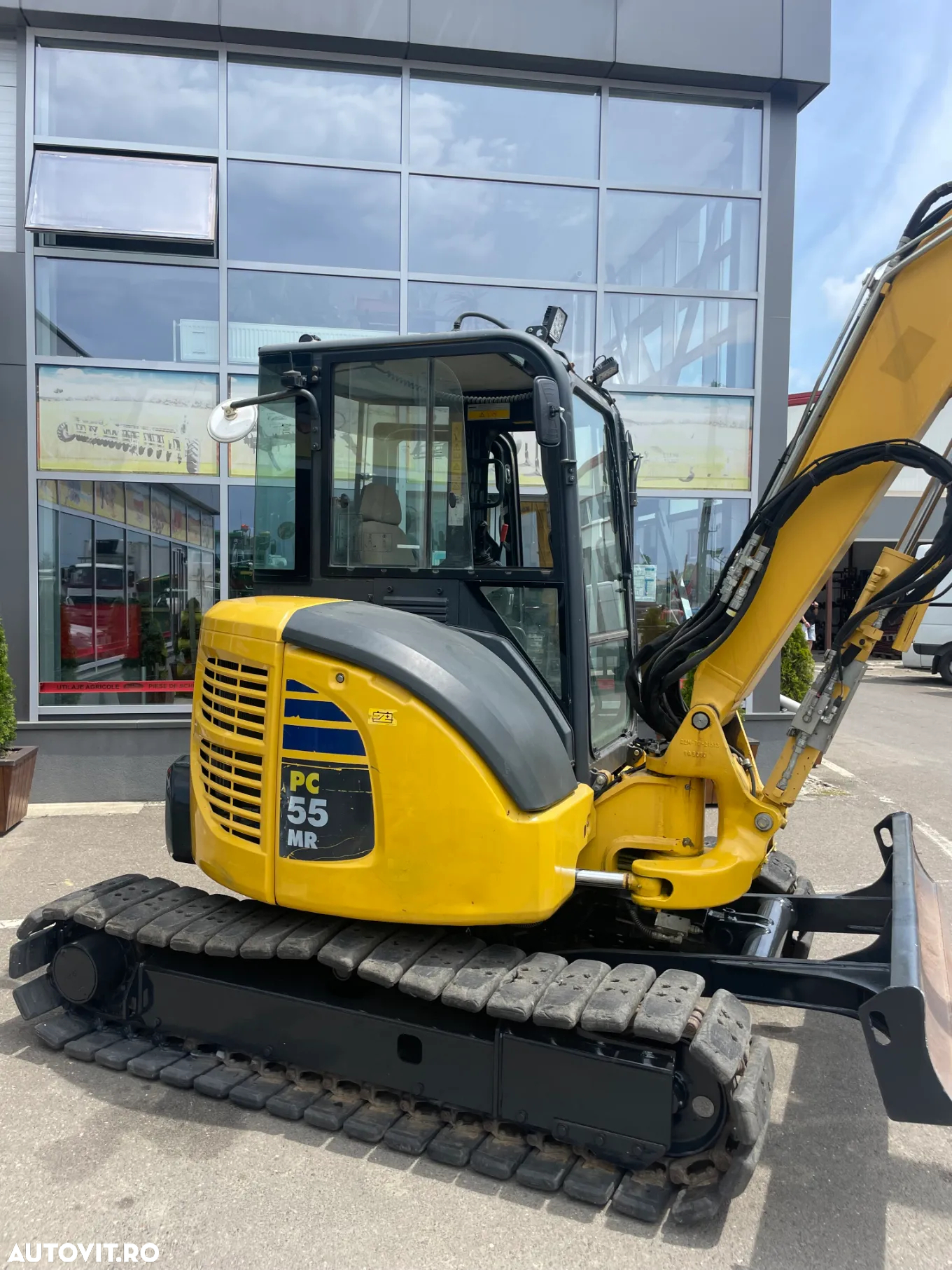 Komatsu PC55MR-3 - 4