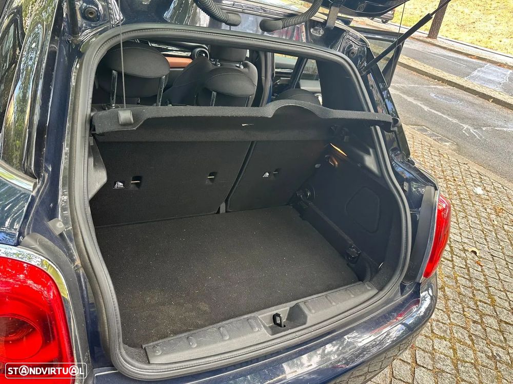 MINI 5 Portas Cooper D Aut. Seven - 12