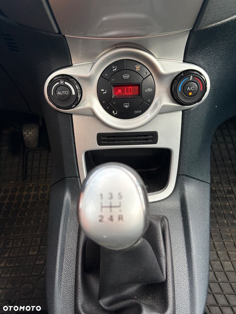 Ford Fiesta 1.25 Titanium - 19