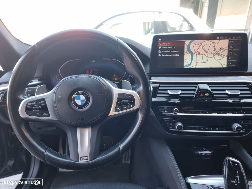 BMW 520 d Pack Desportivo M Auto - 9