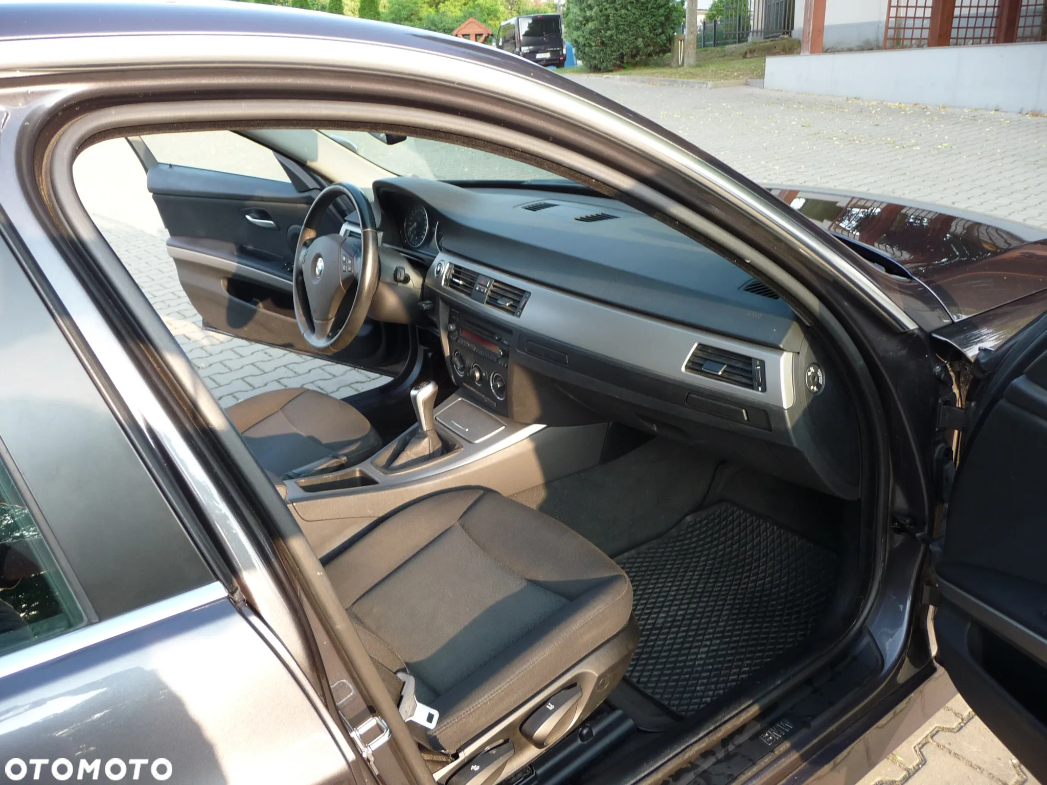 BMW Seria 3 320i - 9
