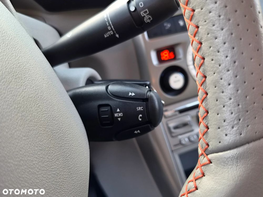 Citroën C3 Picasso 1.6i Exclusive - 31