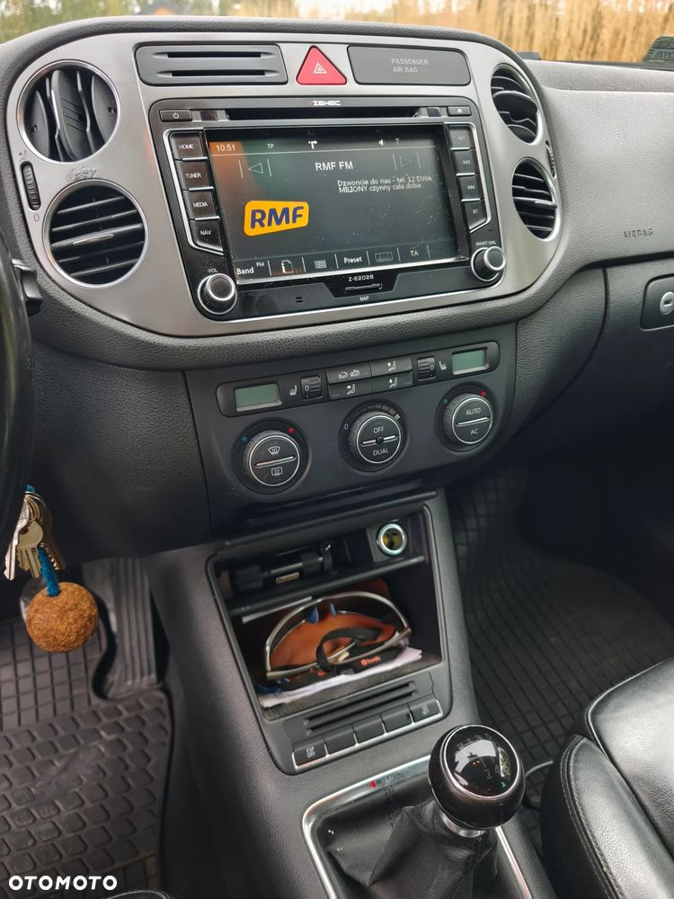 Volkswagen Tiguan - 12