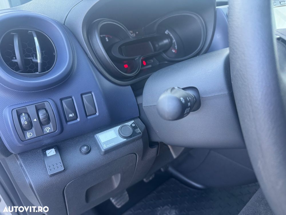 Opel Vivaro - 6