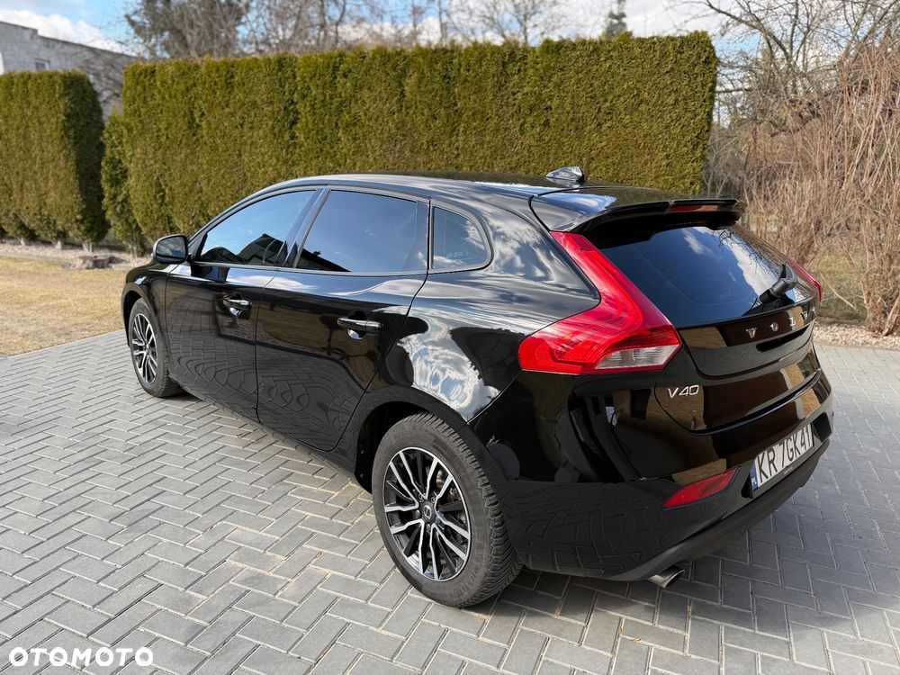 Volvo V40 T3 Drive-E Momentum - 8