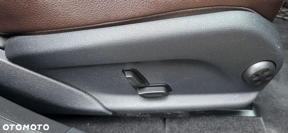 Mercedes-Benz GLC - 14