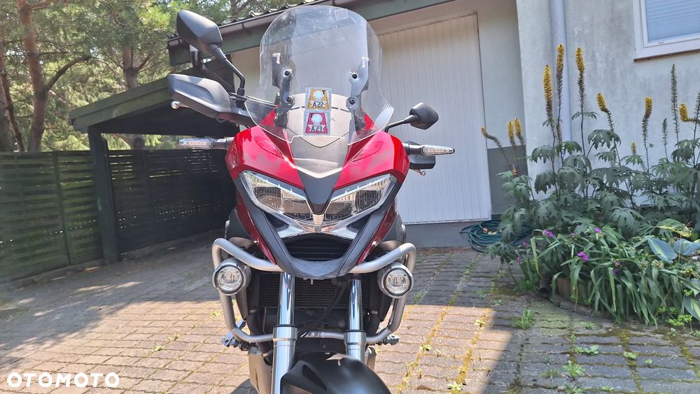 Honda VFR - 4