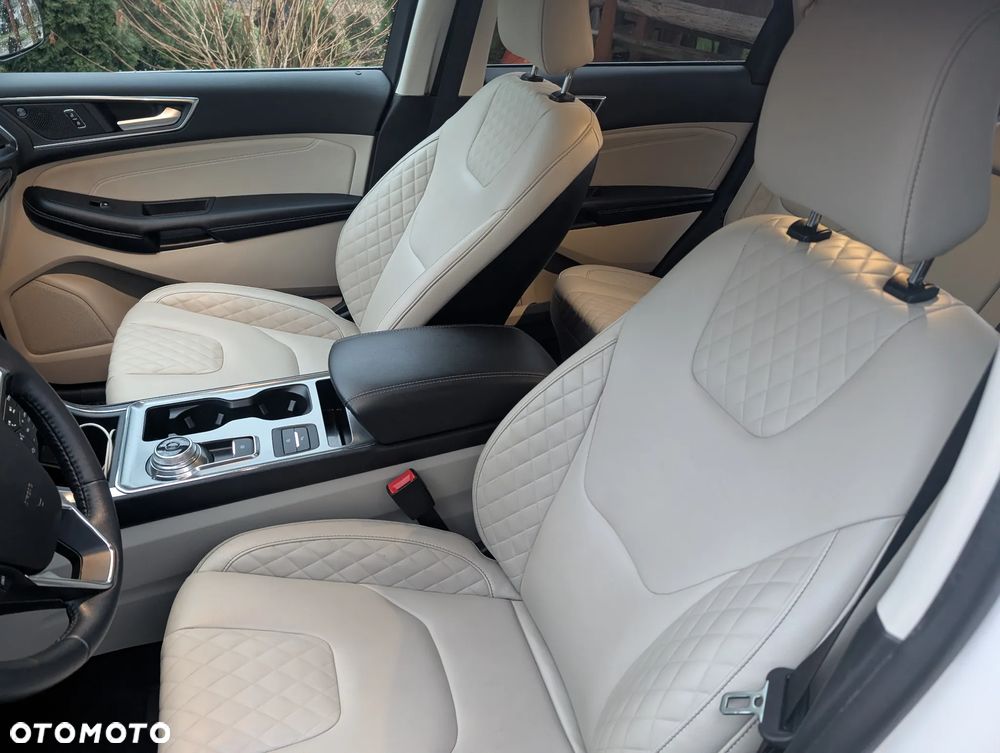 Ford Edge 2.0 EcoBlue Bi-Turbo 4x4 Titanium - 34