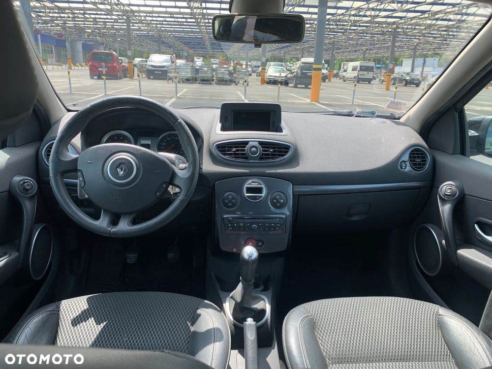 Renault Clio - 6