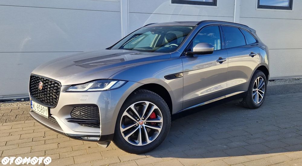 Jaguar F-Pace - 8