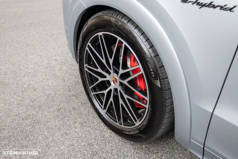 Porsche Cayenne Coupé S E-Hybrid Black Edition — photo 4