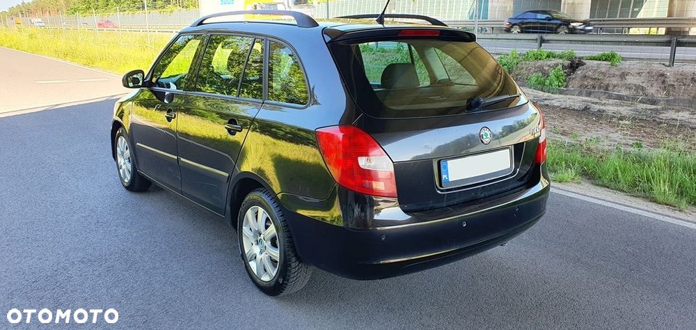Skoda Fabia 1.6 16V Comfort - 6