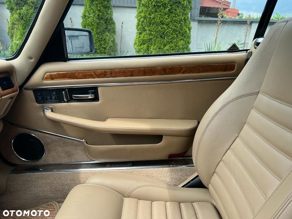 Jaguar XJS - 40