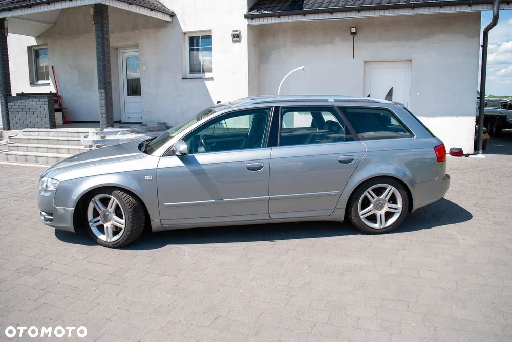 Audi A4 Avant 2.0 TDI DPF quattro - 4