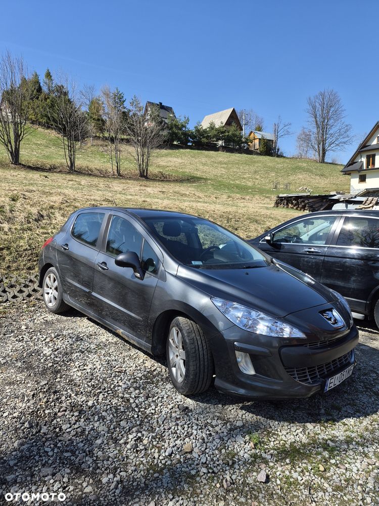 Peugeot 308 - 8