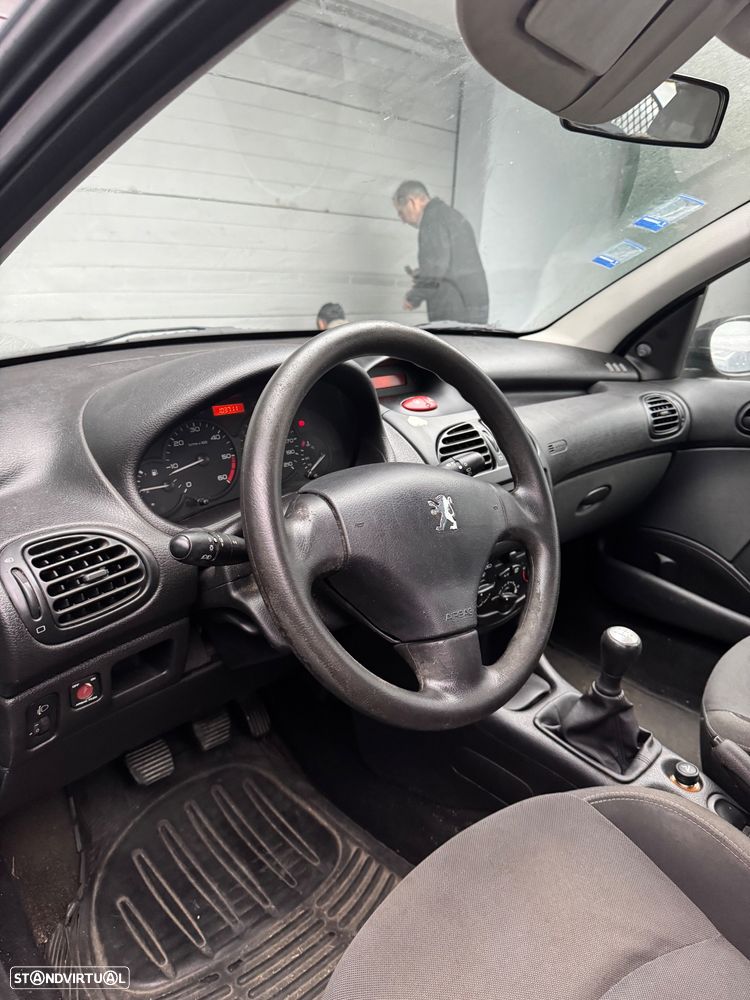 Peugeot 206 - 17