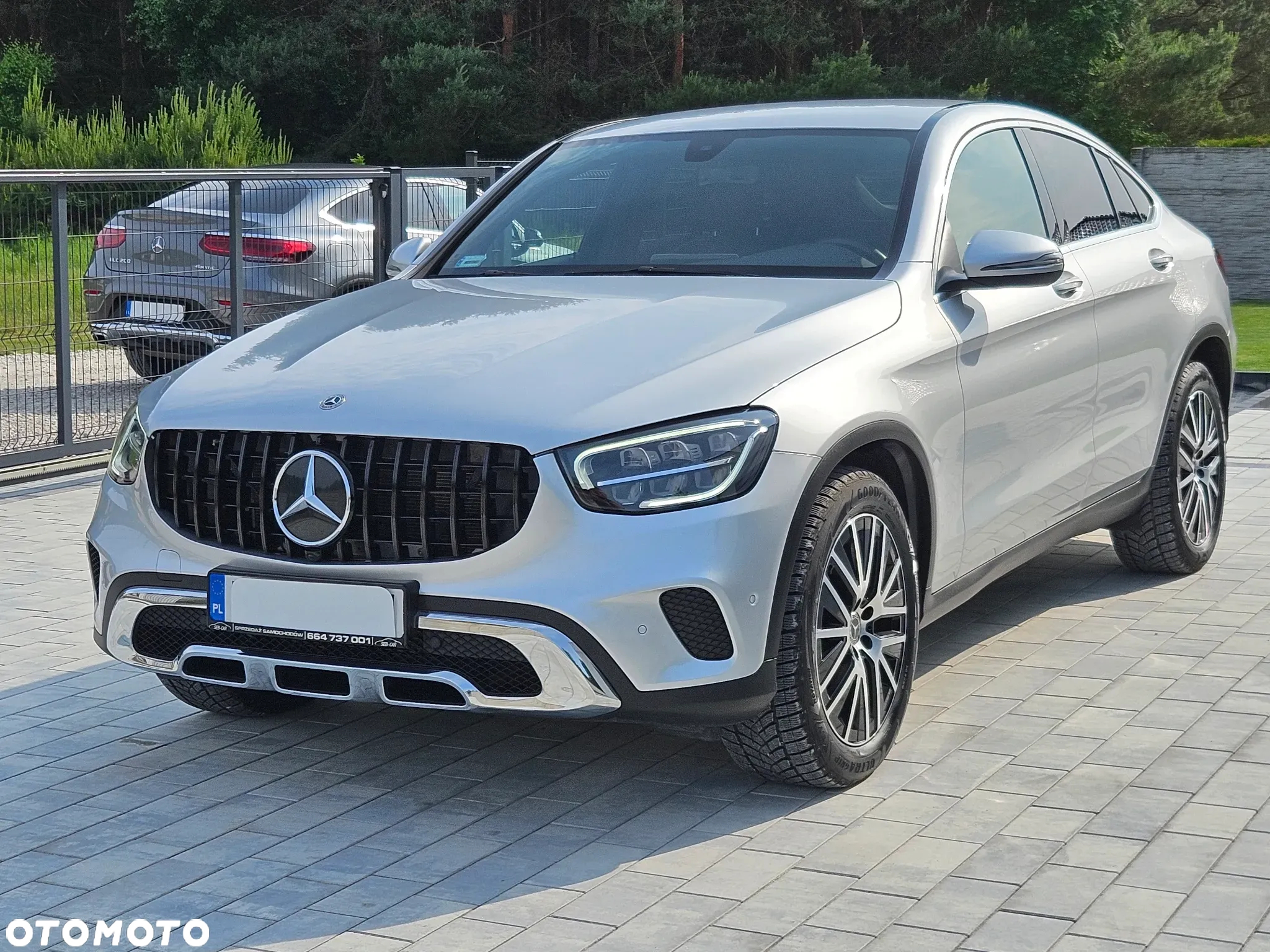 Mercedes-Benz GLC - 38