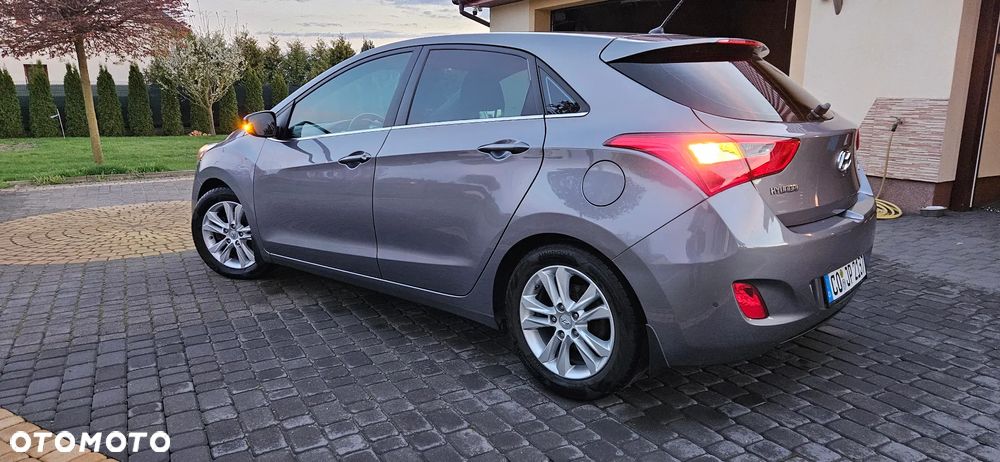 Hyundai i30 1.6 CRDi Fifa World Cup Edition - 7