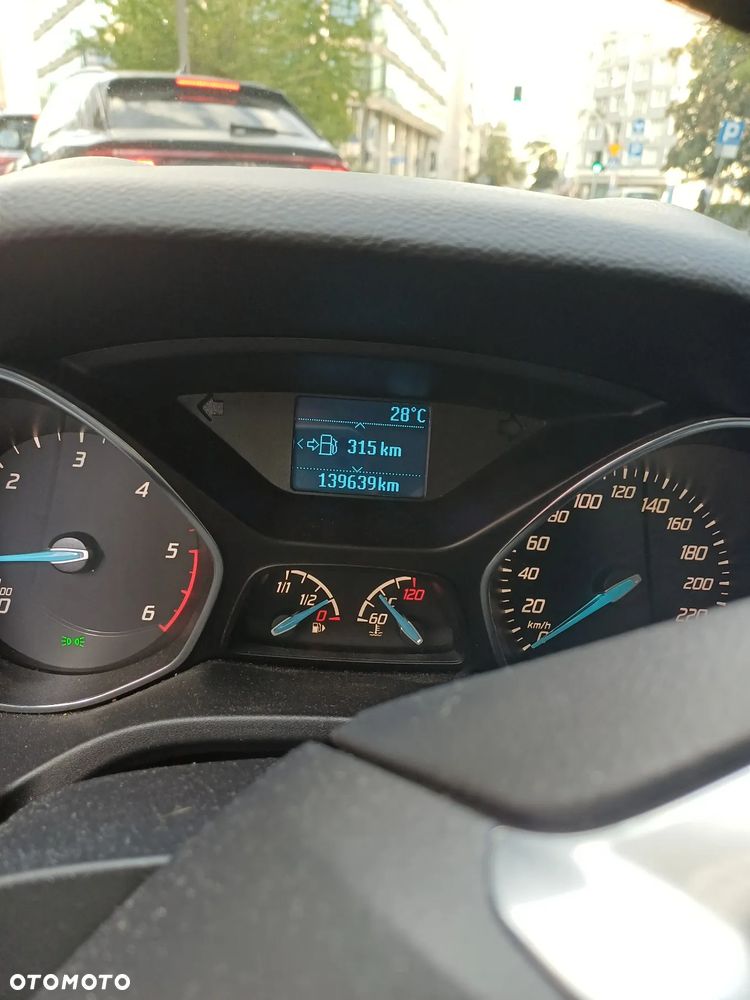 Ford Focus 1.6 TDCi ECOnetic 99g Start-Stopp-System SYNC Edition - 11