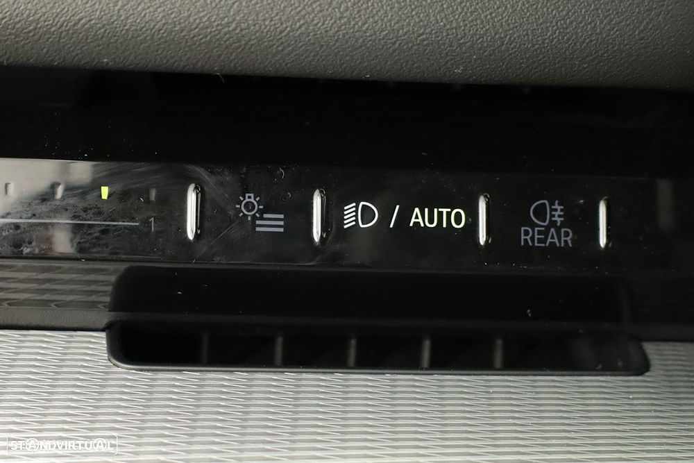 BMW 520 d Pack Desportivo M - 23