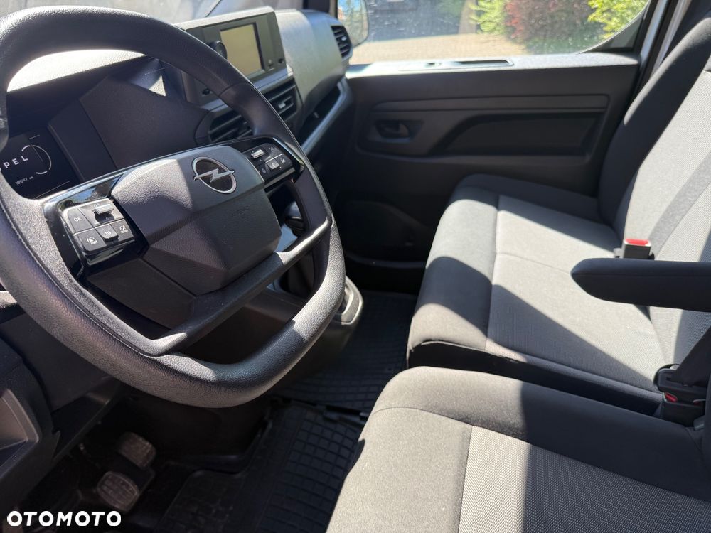 Opel Vivaro - 17