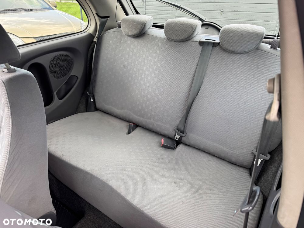 Nissan Micra 1.2 Visia - 9