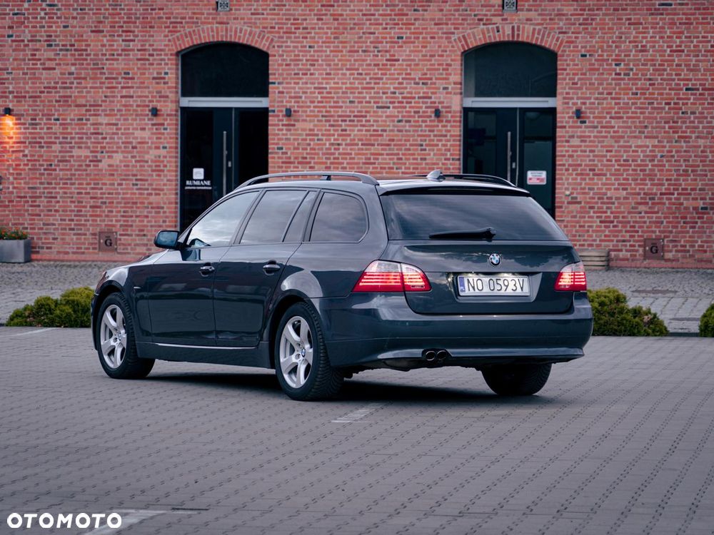 BMW Seria 5 525d - 7
