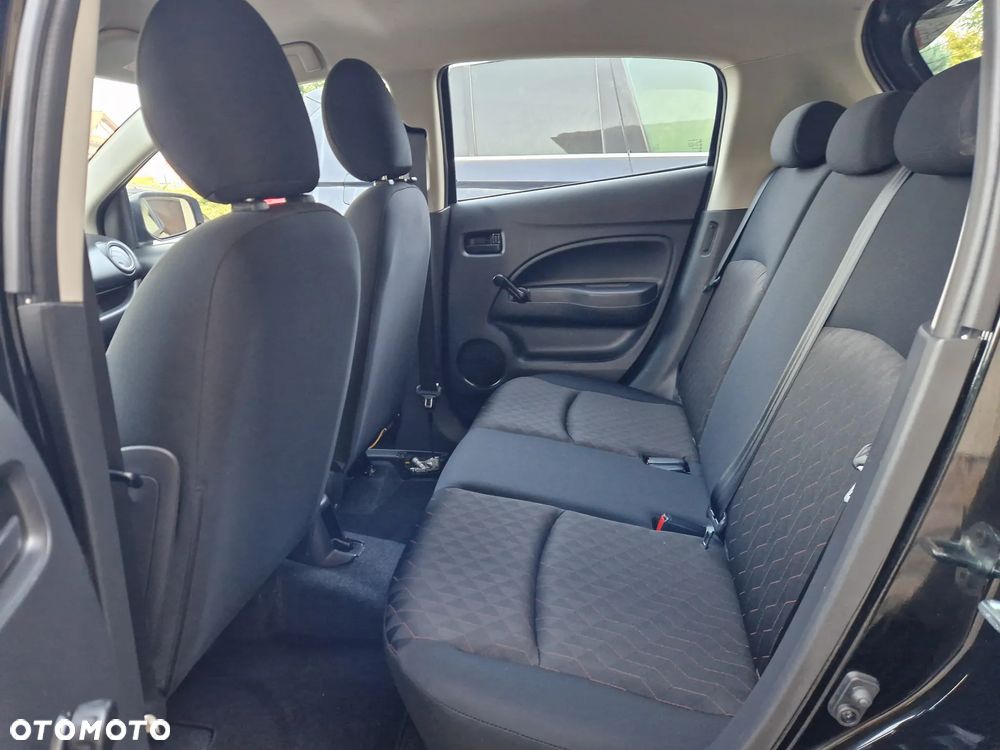 Mitsubishi Space Star - 12