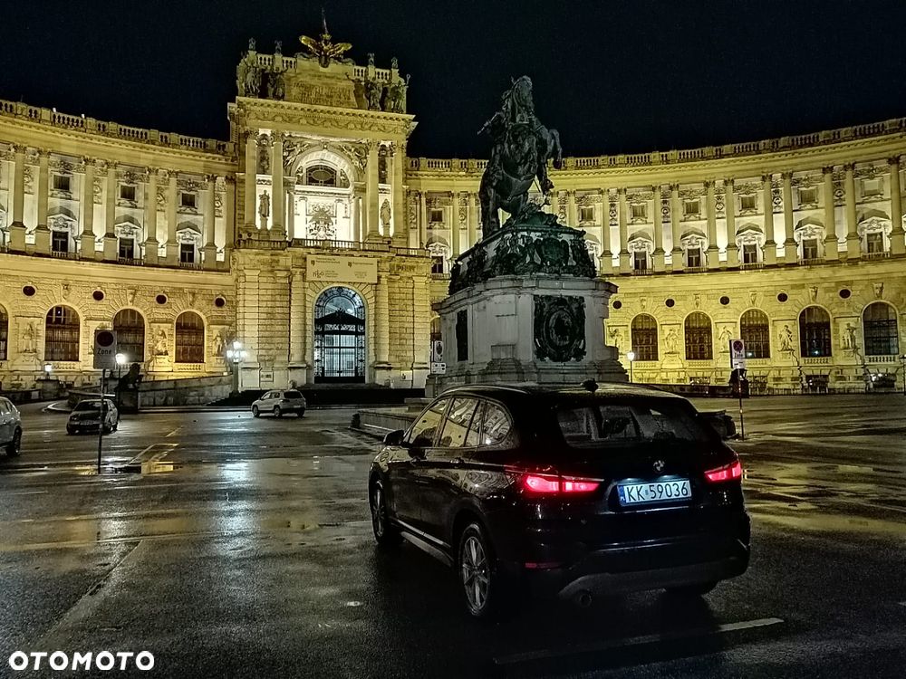 BMW X1 sDrive16d - 10