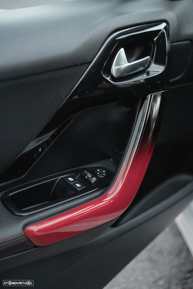 Peugeot 208 1.6 THP GTi - 16