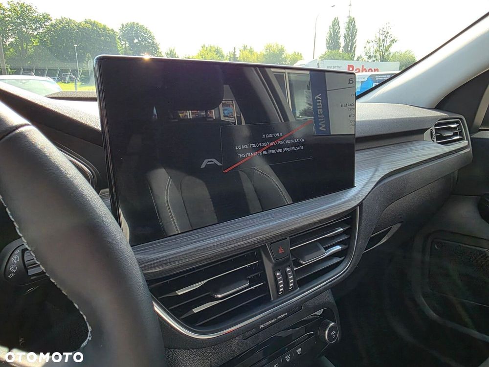 Ford Kuga - 24