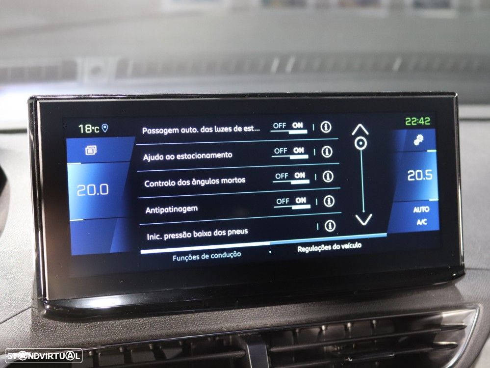 Peugeot 3008 1.6 Hybrid GT Pack e-EAT8 - 28