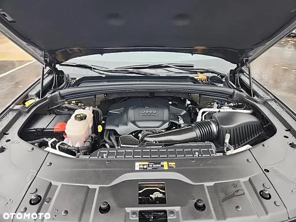 Jeep Grand Cherokee 5.7 V8 HEMI Summit - 12