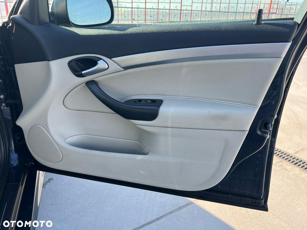 Saab 9-3 2.0T Aero - 17