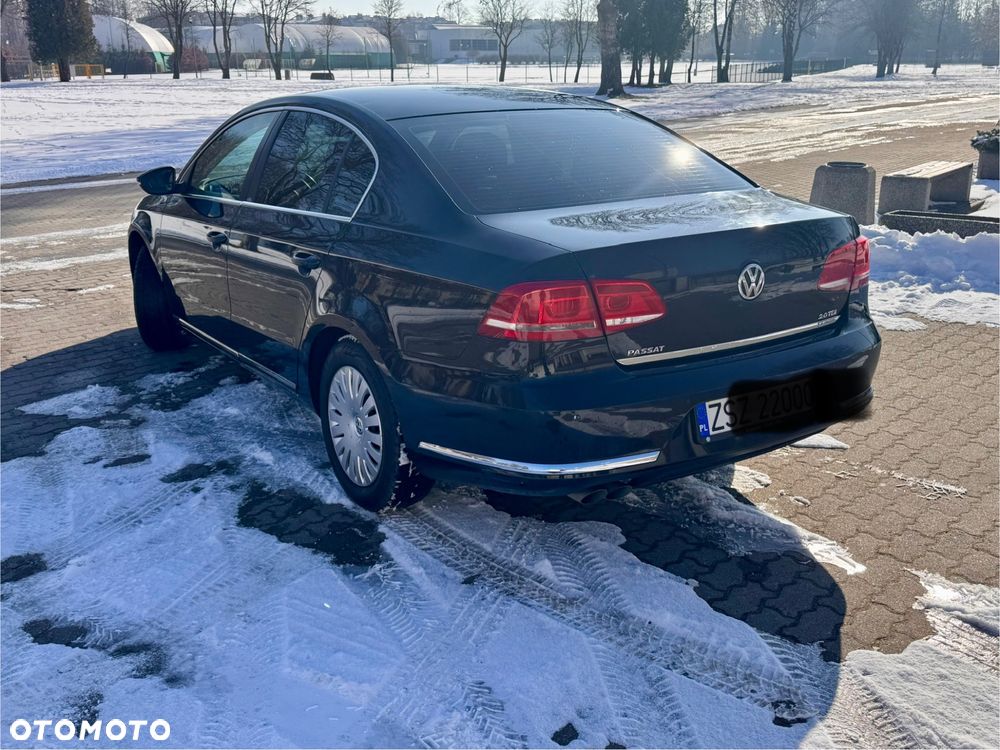 Volkswagen Passat 2.0 TDI Comfortline - 3