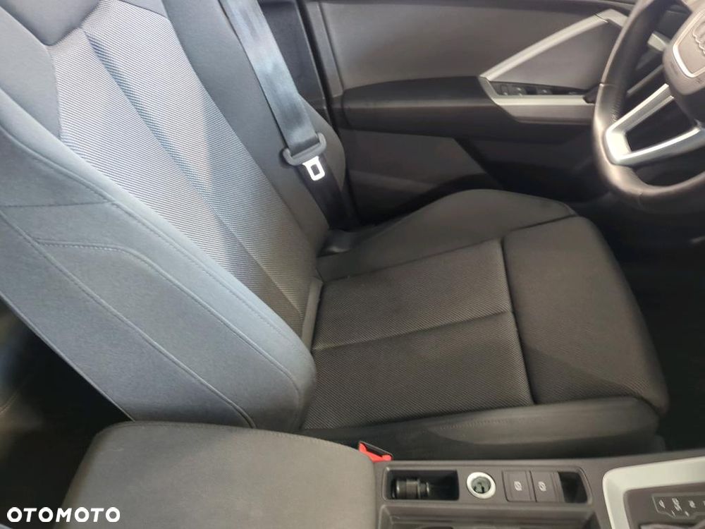 Audi Q3 35 TFSI mHEV Advanced S tronic - 17