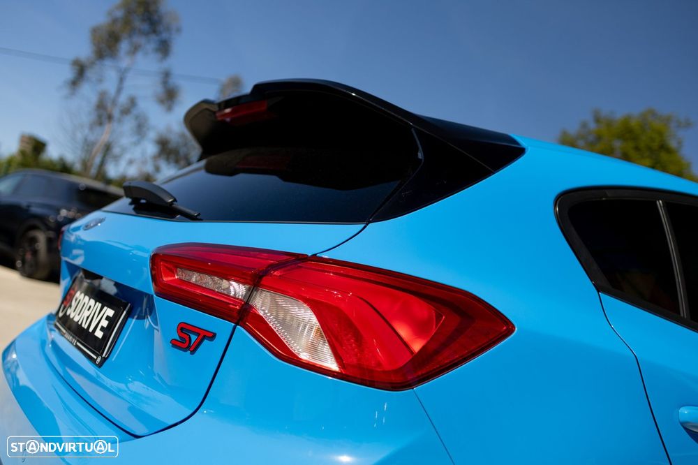 Ford Focus 2.3 EcoBoost S&S ST - 35