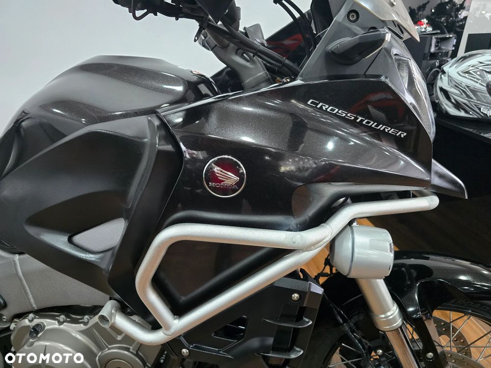 Honda VFR - 28