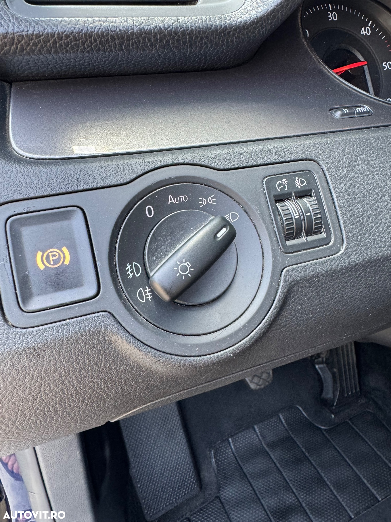 Volkswagen Passat Variant 2.0 TDI DPF Comfortline - 27
