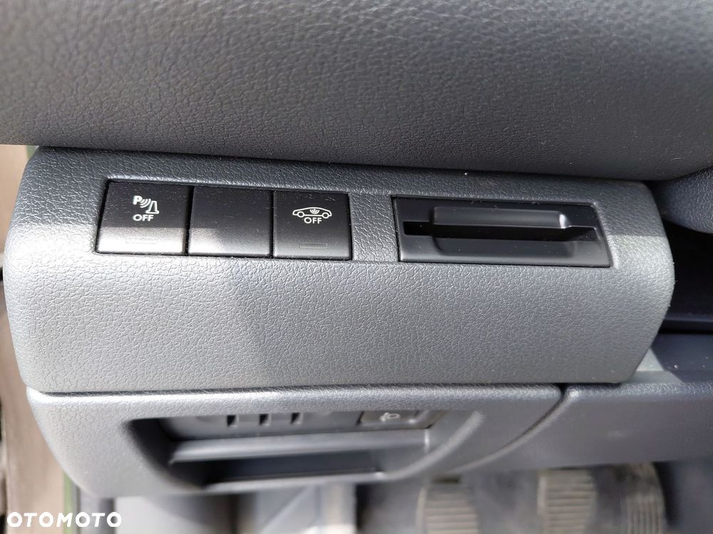 Peugeot 3008 1.6 HDi Style - 24