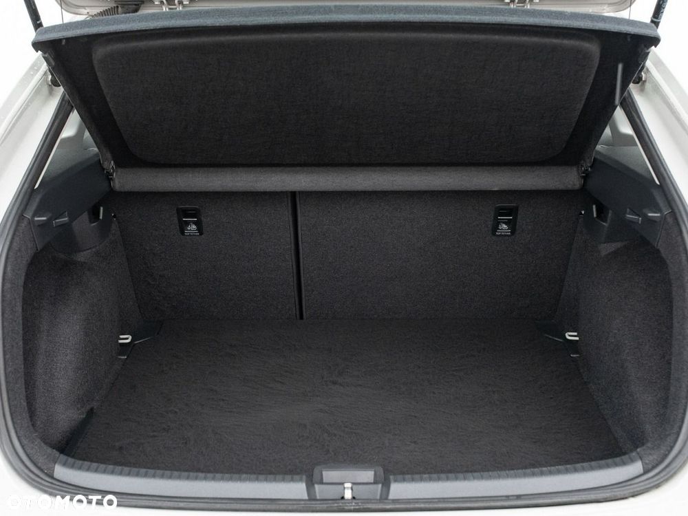 Volkswagen Taigo 1.0 TSI Life DSG - 27