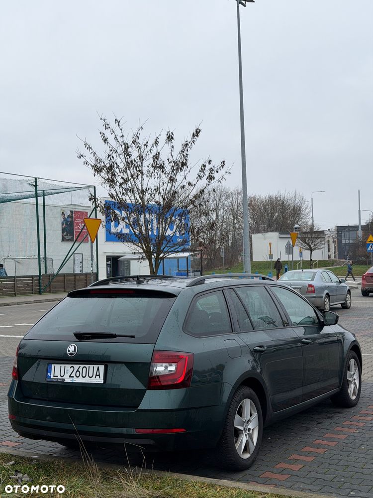 Skoda Octavia 2.0 TDI (Green tec) DSG Style - 6