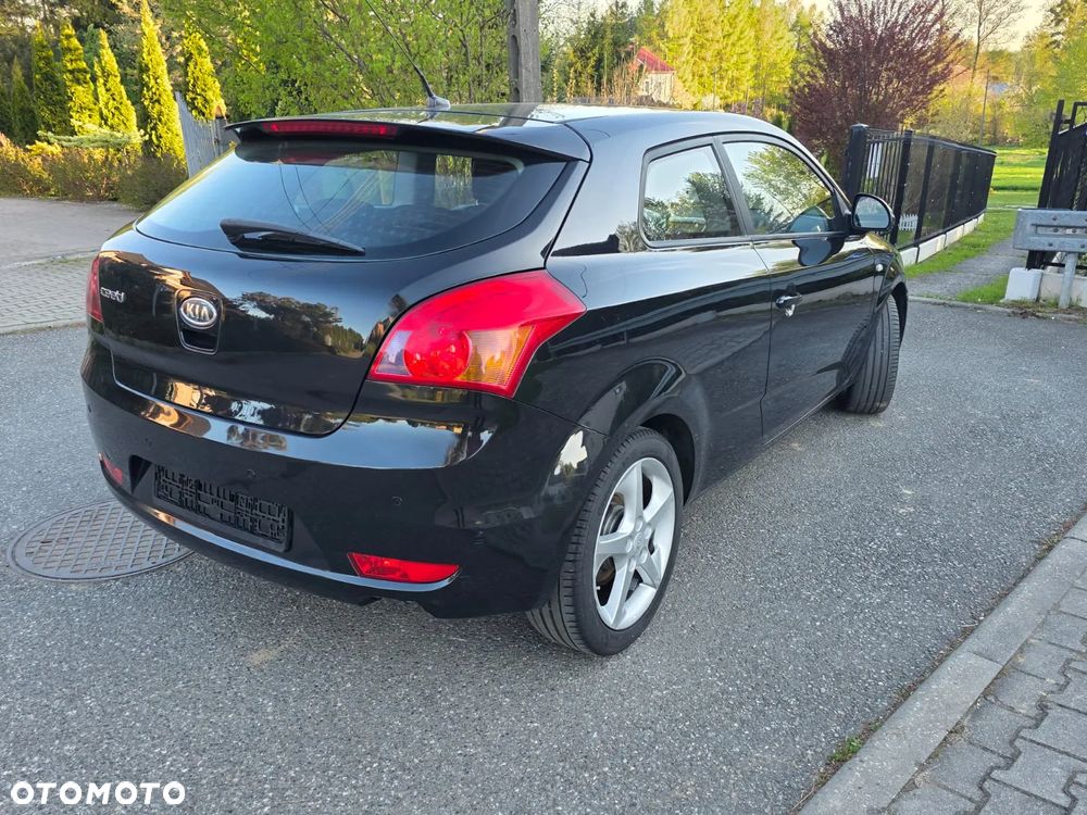 Kia Ceed 1.6 CVVT LX - 23