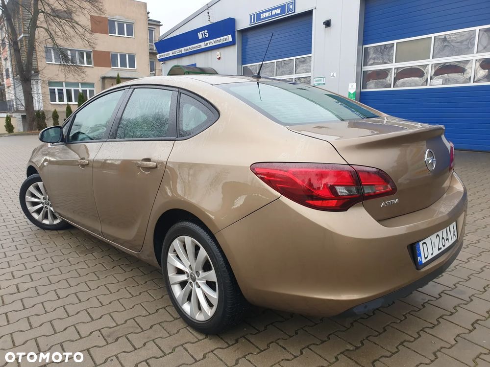 Opel Astra 1.6 automatik Active - 6