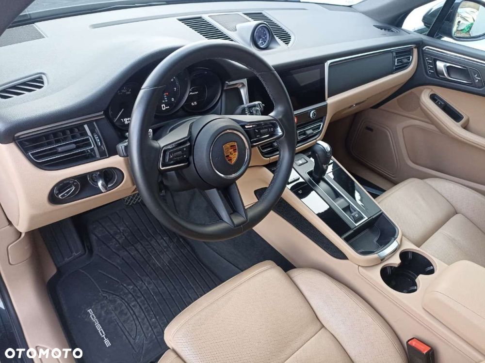 Porsche Macan Standard - 19