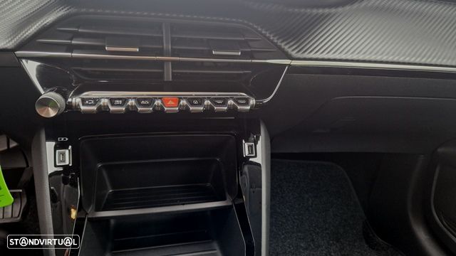 Peugeot 208 PureTech 100 EAT8 Active Pack - 8