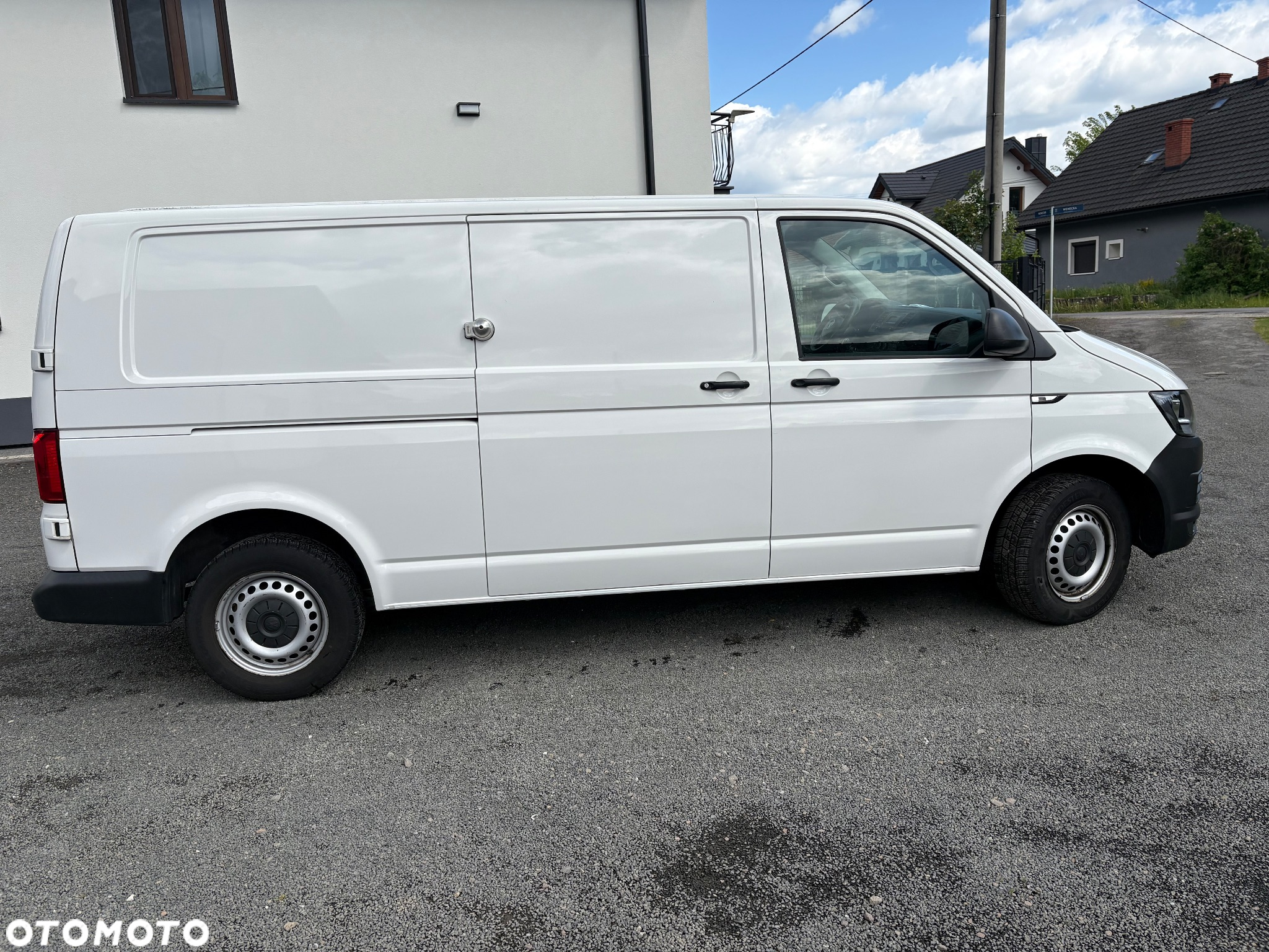 Volkswagen Transporter - 11