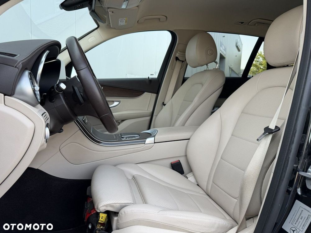 Mercedes-Benz GLC 220 d 4-Matic - 16